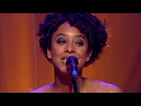 Put your records on - Corinne Bailey Rae - Live in London-New york