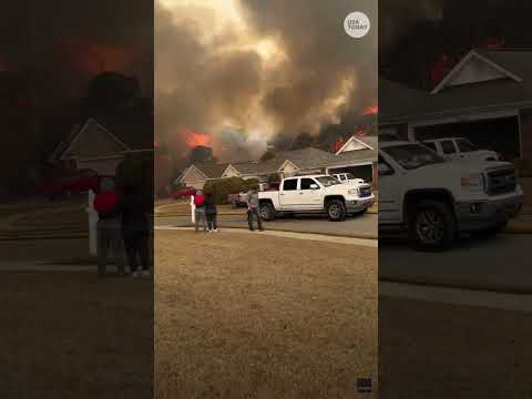 Wildfires in North and South Carolina burn near homes #Shorts
