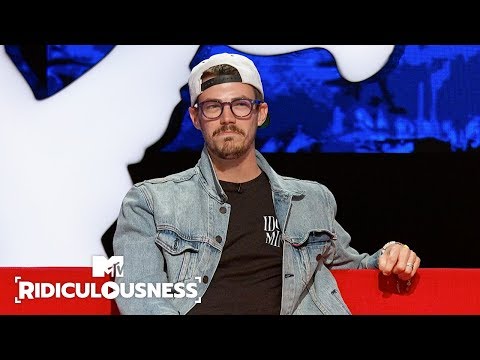 Grant Gustin Describes His Glee Character As "Swarmy" | Ridiculousness