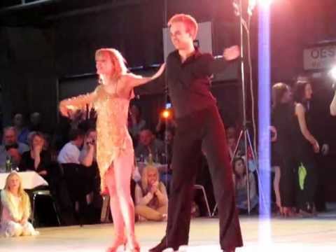 Sex eller dans? Mads Vad med Anne Sofie Espersen optrådte ved afdansningsballet hos Randis Dans