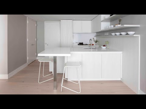 Modern Kitchen in Midtown West, Manhattan, New York City by Modiani Kitchens