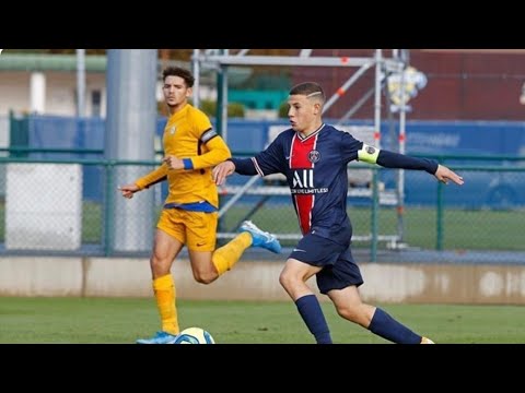 U17 Nat: But de Cherif Tammar, joueur de Montrouge FC face au Paris Saint-Germain