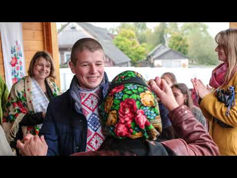 Dancing at the wedding (Belarus, Turov).