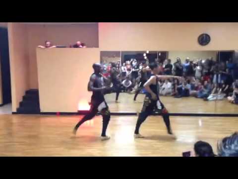 Yenyere Caleño..... El rey del timbal