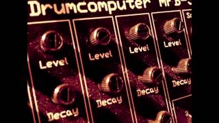 Video thumbnail for MFB 502 Analog Drum Computer by MidnightMusicClub