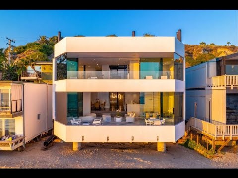 Modern-Minimalist Malibu Road Beach Home | Sotheby's International Realty - Malibu Brokerage