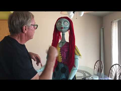 Unboxing THREE 2018 Spirit Halloween Props! Something Goes Wrong with Bubba!