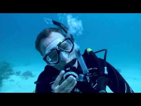 04 1  Respirar de un Regulador en Flujo Continuo Solo en Piscina Breathe from Free Flow Reg