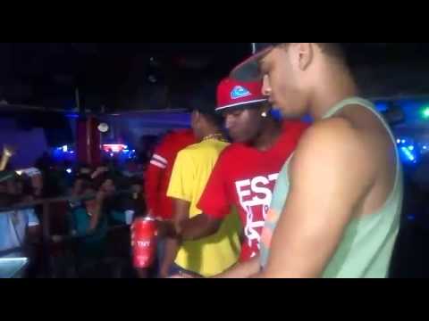 MCS BW E MC LEKAO AO VIVO SUCESSO AGAIXA E ME MAMA DJ YURI MARTINS