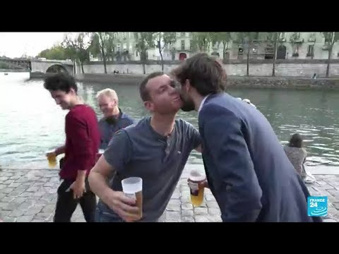 France: "La bise" makes a comeback as pandemic recedes • FRANCE 24 English