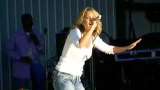 Carrie Underwood Sings I Remember You By Skid Row (In Farwell, MI)