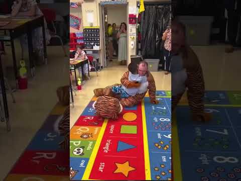 They’re finally reunited.#fyp #soldier #soldiercominghome #usaus #fypシ゚viral #coming