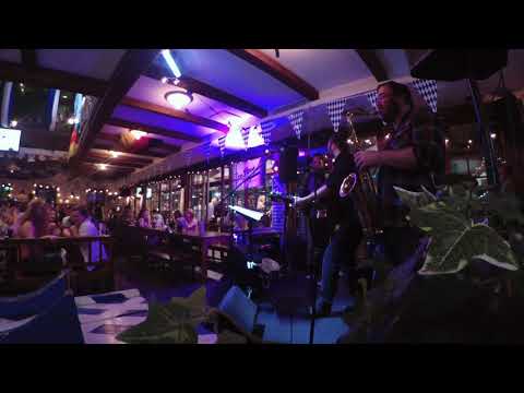 Joe Stone live at BierhausNYC - "Hit Me Baby One More Time" (Spears)