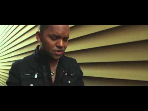 Redimi2 Ella No Cree En El Amor Video Oficial