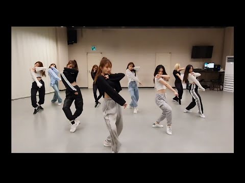 break up with your girlfriend, I'm bored (Ariana Grande) - 프로미스나인 (fromis_9) Practice Room Version