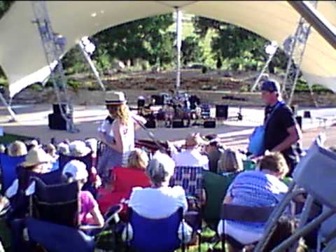 Ash Ganley Acoustic Trio live @ The Lakewood Heritage Center Amphitheater