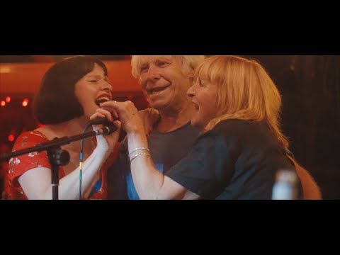Skinny Lister - Mantra (OFFICIAL VIDEO)