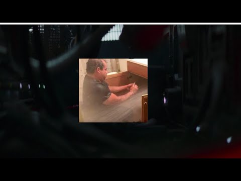 mando hires guy to fix razor crest