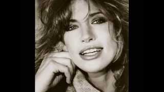 carly simon - waiting at the gate.wmv