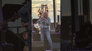 Tanya Tucker sings Delta Dawn with The Highwomen at Echos Through The Canyon June 11, 2023