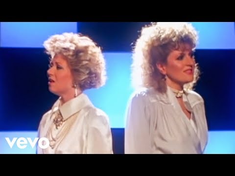 Elaine Paige, Barbara Dickson - I Know Him So Well From CHESS