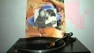 ♫ Pelas Trilhas do Vinil | Caetano Veloso - Ele Me Deu Um Beijo na Boca