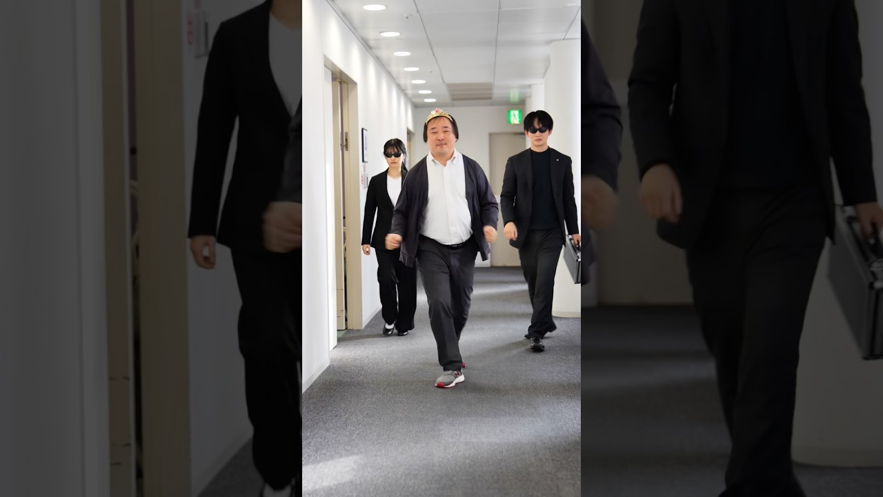 会社の偉い人にお姫さまになってもらった　#わかさ生活 #ウォーキングチャレンジ　#後輩　#偉い人　＃頼めば結構なんでもしてくれる