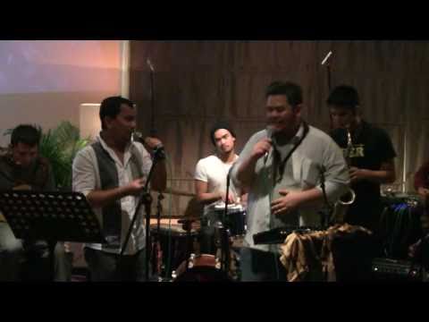 Indra Aziz feat. Tompi - One Note Samba @ Mostly Jazz IV