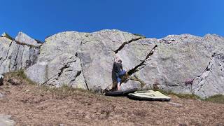 Video thumbnail of Problem 1 (Boulder, Il cecchino), 5+. Gottardo