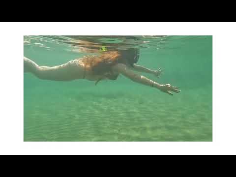 Mergulho nas poças da praia de Ipitanga em Lauro de Freitas/BA