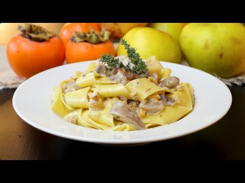 Video ricetta: #pappardelle con #funghi #noci e Bella Lodi.