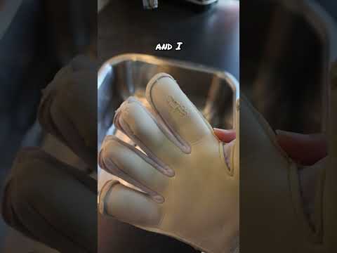 My goalkeeper gloves from Gladiator after 2 months! Gloves: Gladiator Rodu. #goalkeeper #shorts