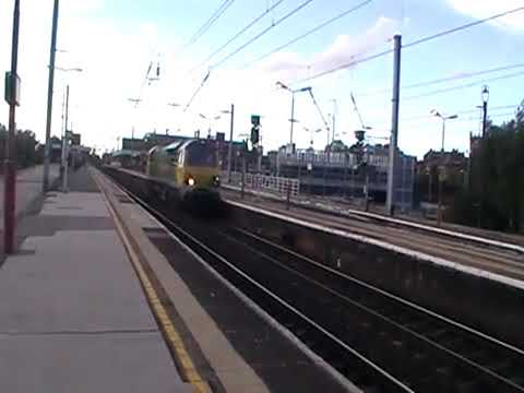 Freightliner 70013 passing Wigan North Western south on 0K27 5th October 2010
