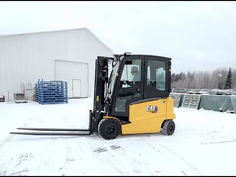 Cat® Electric Forklift EP35