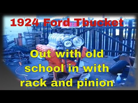 1932 Ford roadster, fabrication of good steering linkage, abandon old school