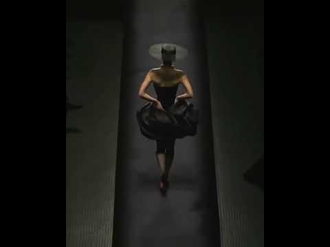 Love Grace Elizabeth walking for #schiaparelli FW 2022-2023