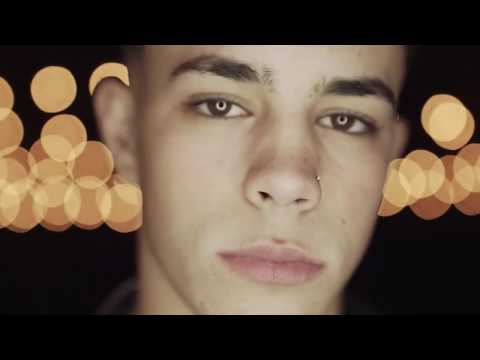 Ke Kumbia   Como Llora Video OFICIAL