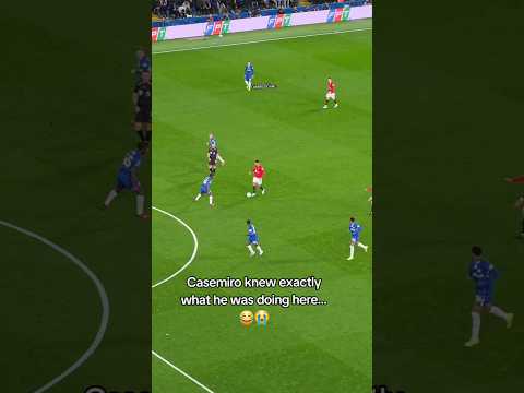 Casemiro knew exactly what he was doing here...😂😭 #football