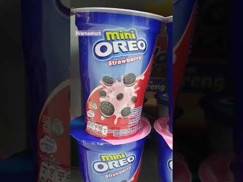 mini oreo strawberry chocolate vanila sandwich cookies with strawbery cream flavors. oreo in tube