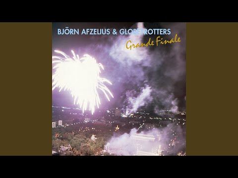 Bad Moon Rising/Who'll Stop the Rain/Proud Mary/Have You Ever Seen the Rain/Up Around the Bend...