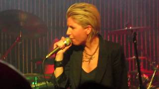 Amy Hef &quot;LOVE SHOCK THRILL&quot;