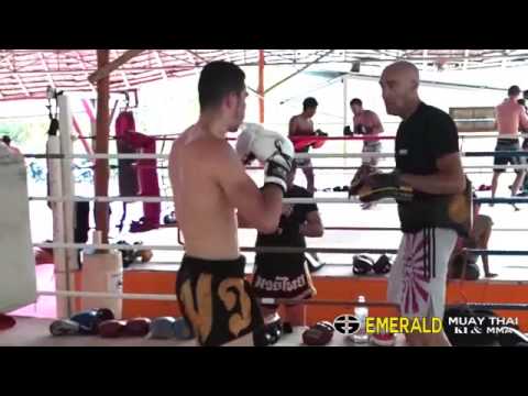 Eddy Nait Slimani(K1 pro fighter) training at Emerald Muay Thai and MMA gym.