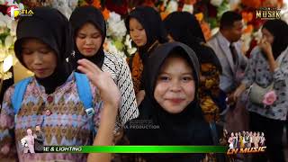 Download lagu SENANDUNG RINDU || VOC. KELUARGA HAJAT || LN MUSIK ETERTAINMENT || LN MUSIK DUWE GAWE mp3