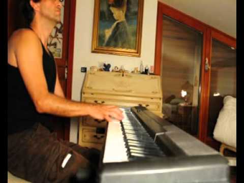 MOKARTA- al pianoforte Dino Scuderi.avi