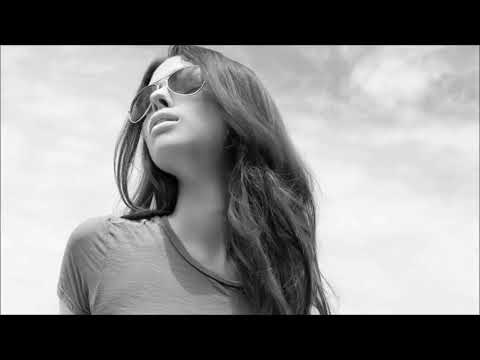 Evil Notelba & Tiikk - Feel me