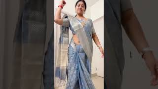 hot aunty navel show with saree ❤️