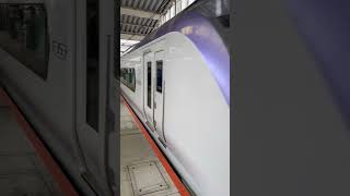 E353系通過