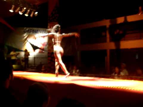 Rainha do Carnaval de BH 2011 - Eliminatória 11-02-11 (Graziele Lizania do Carmo)