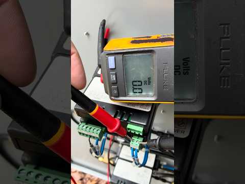 Display Issues #industrialelectrician #electrical #motorcontrol