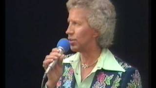 Porter Wagoner - Old Log Cabin For Sale